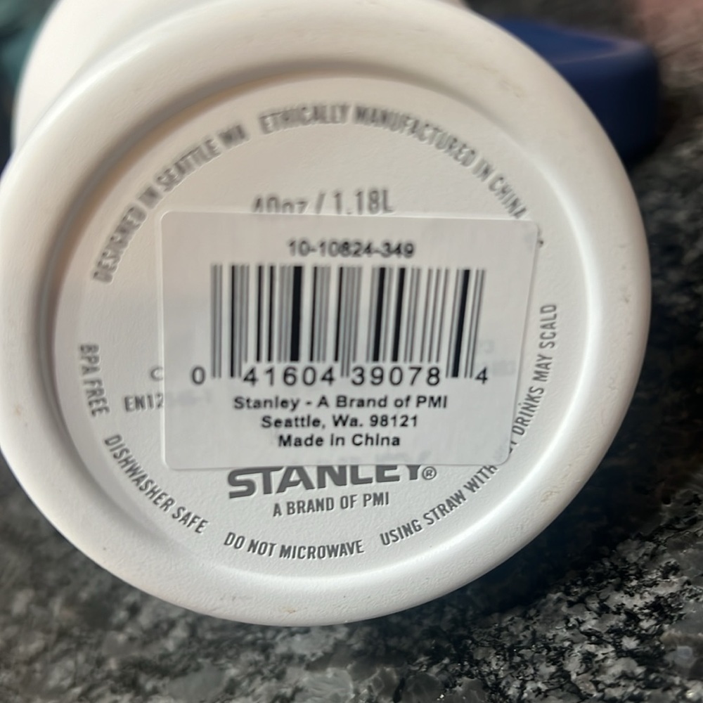 🆕StanleyThe FlowState Quencher H2.0 Tumbler 40 oz::Super Fun '80s Pattern:: - Picture 5 of 6